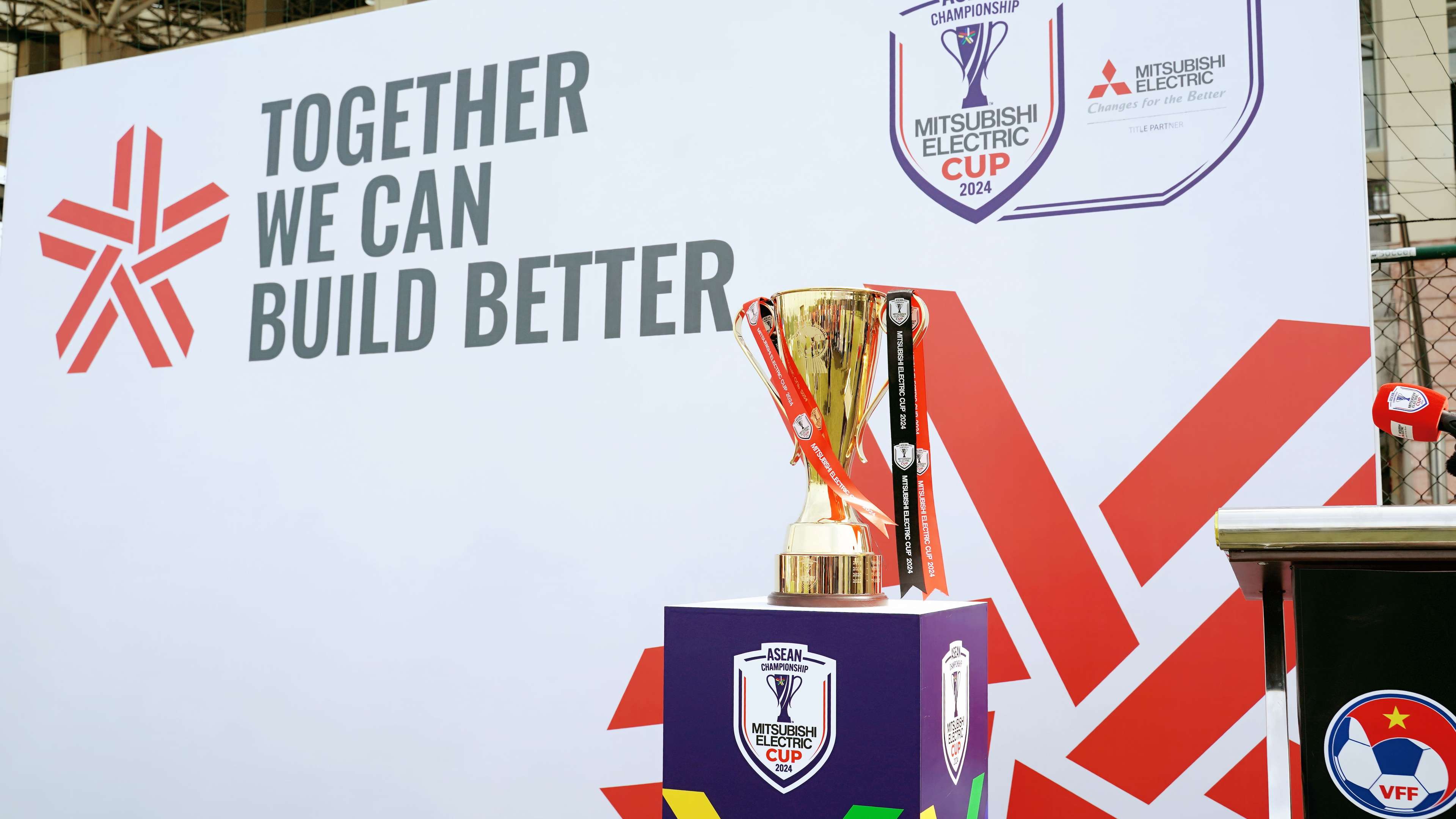 教練所需的 教練所需的